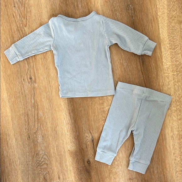 H&M Light Gray Ribbed Baby Set - Picture 6 of 9